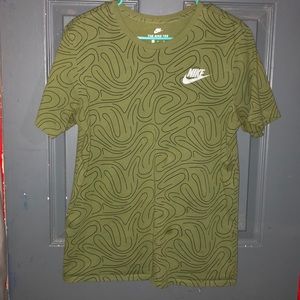 Nike T-shirt